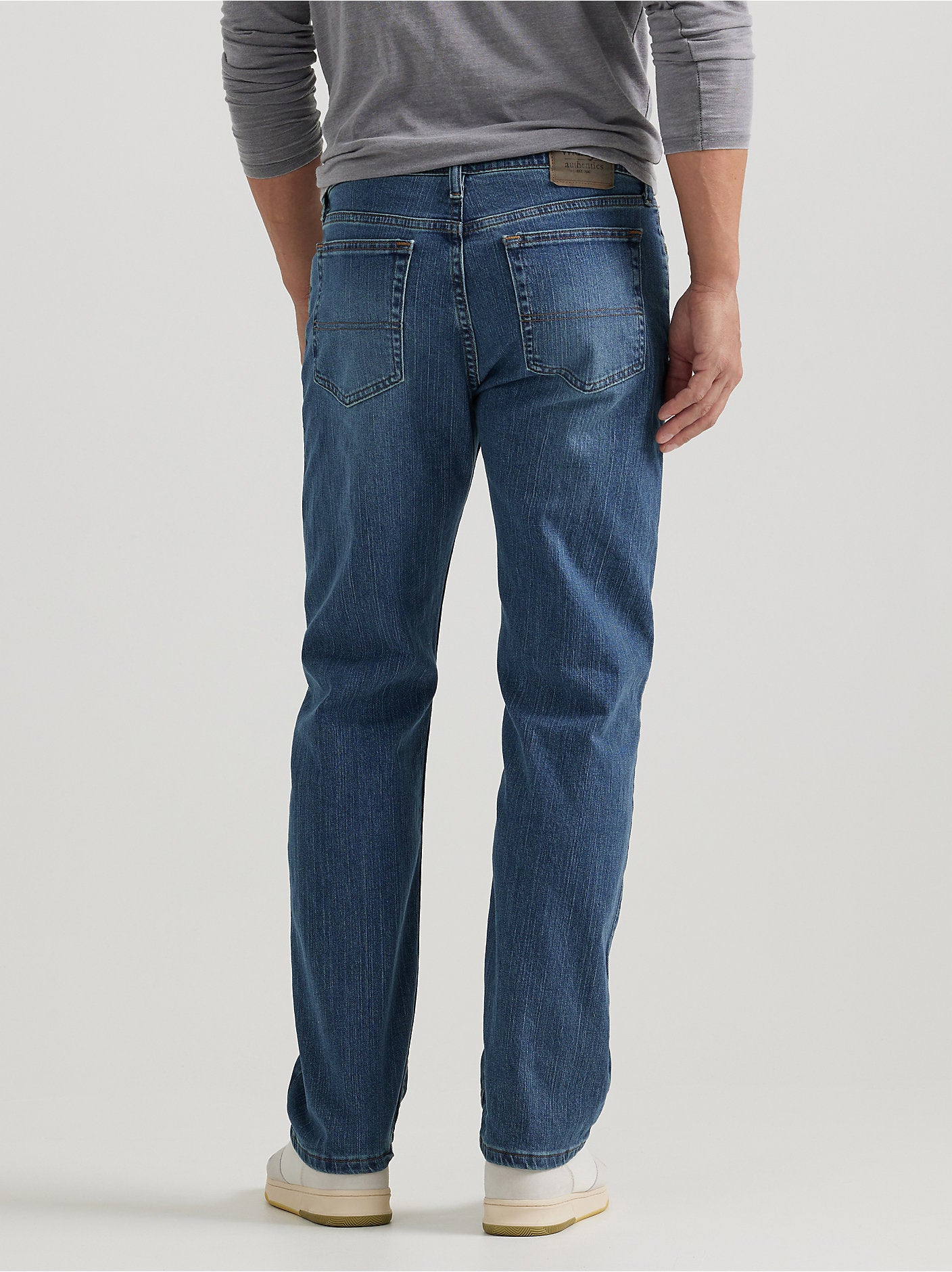 Men's Authentics Regular Fit Comfort Waist Jean